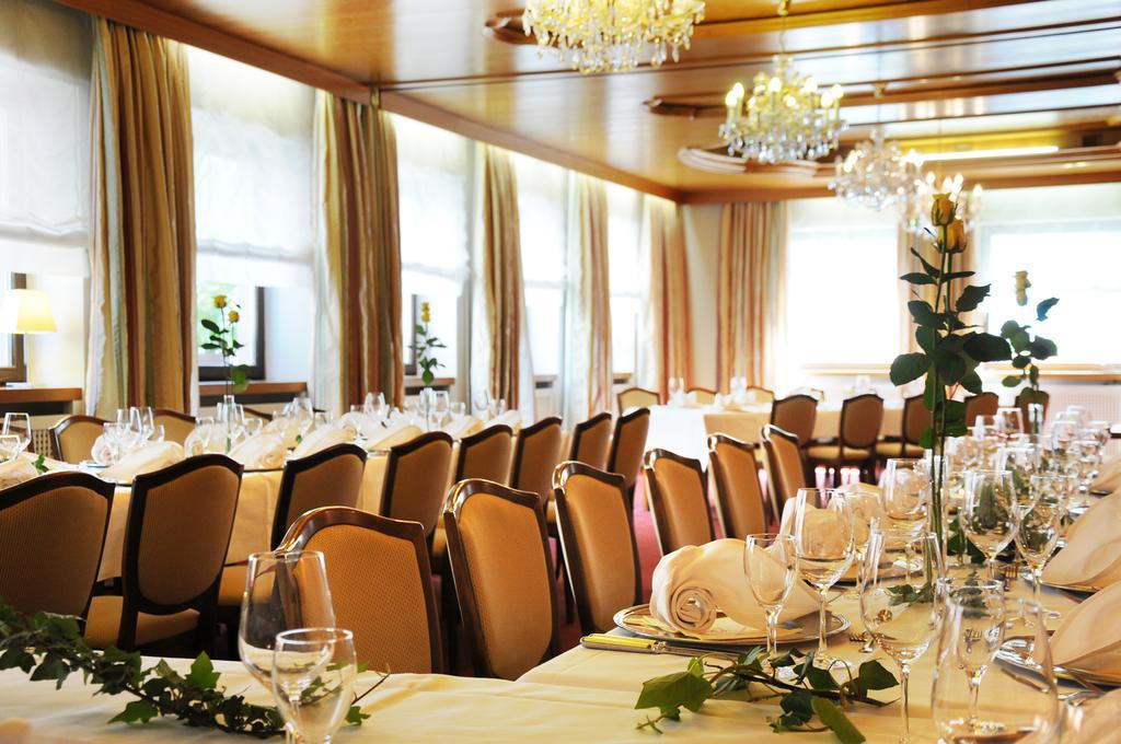 Hotel - Restaurant Erich Roediger Bad Staffelstein Exterior photo